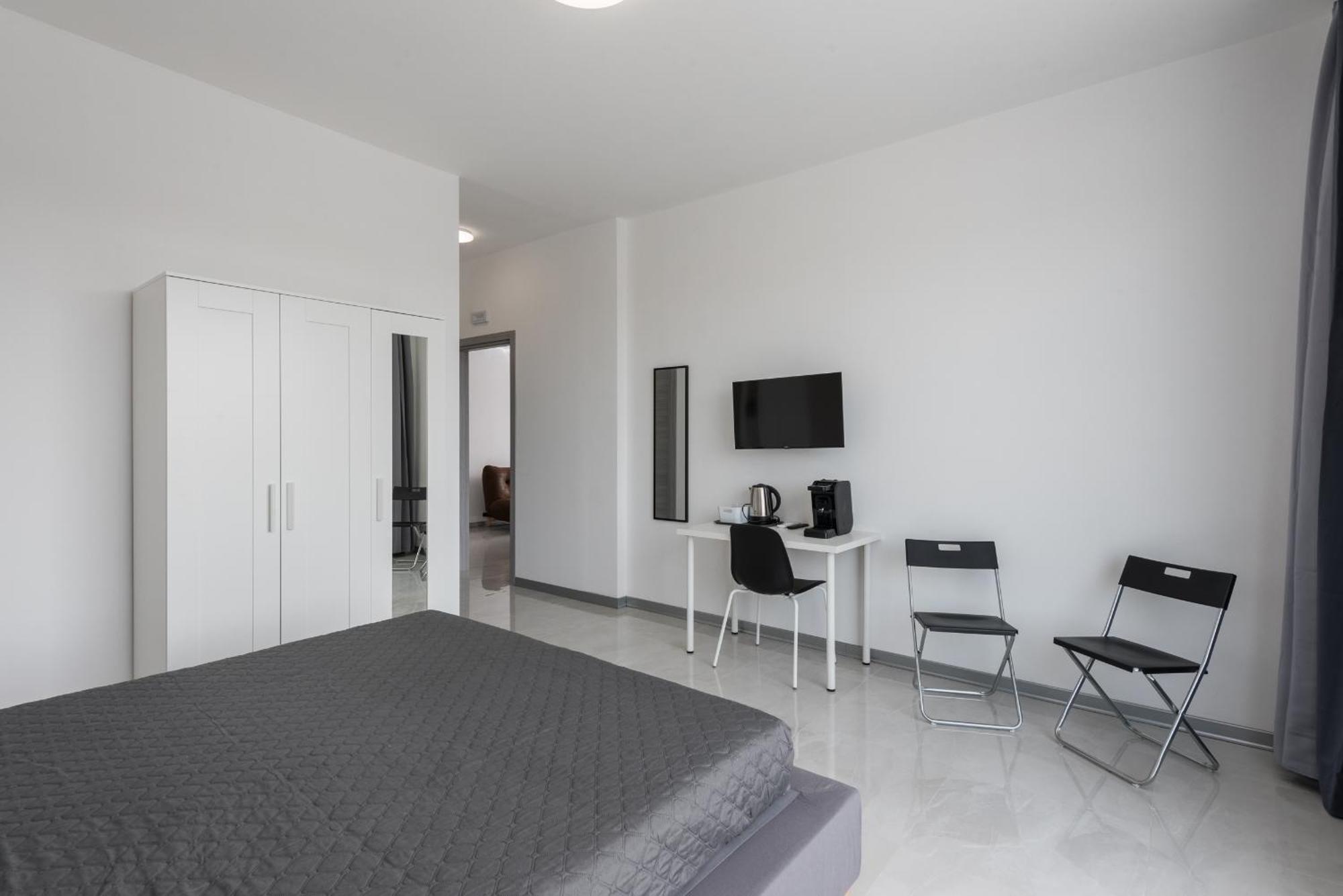 Travelershome Ciampino Airport Guesthouse 600M To Airport Εξωτερικό φωτογραφία