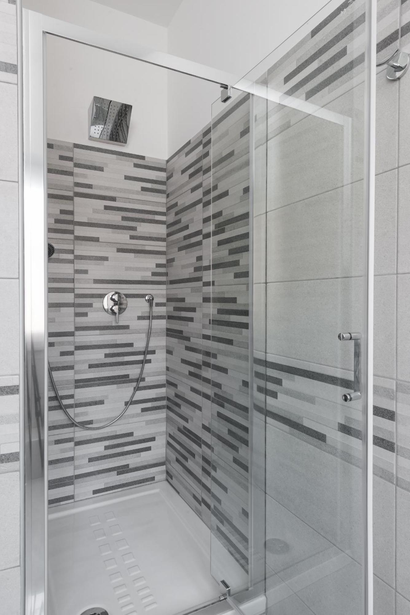 Travelershome Ciampino Airport Guesthouse 600M To Airport Εξωτερικό φωτογραφία