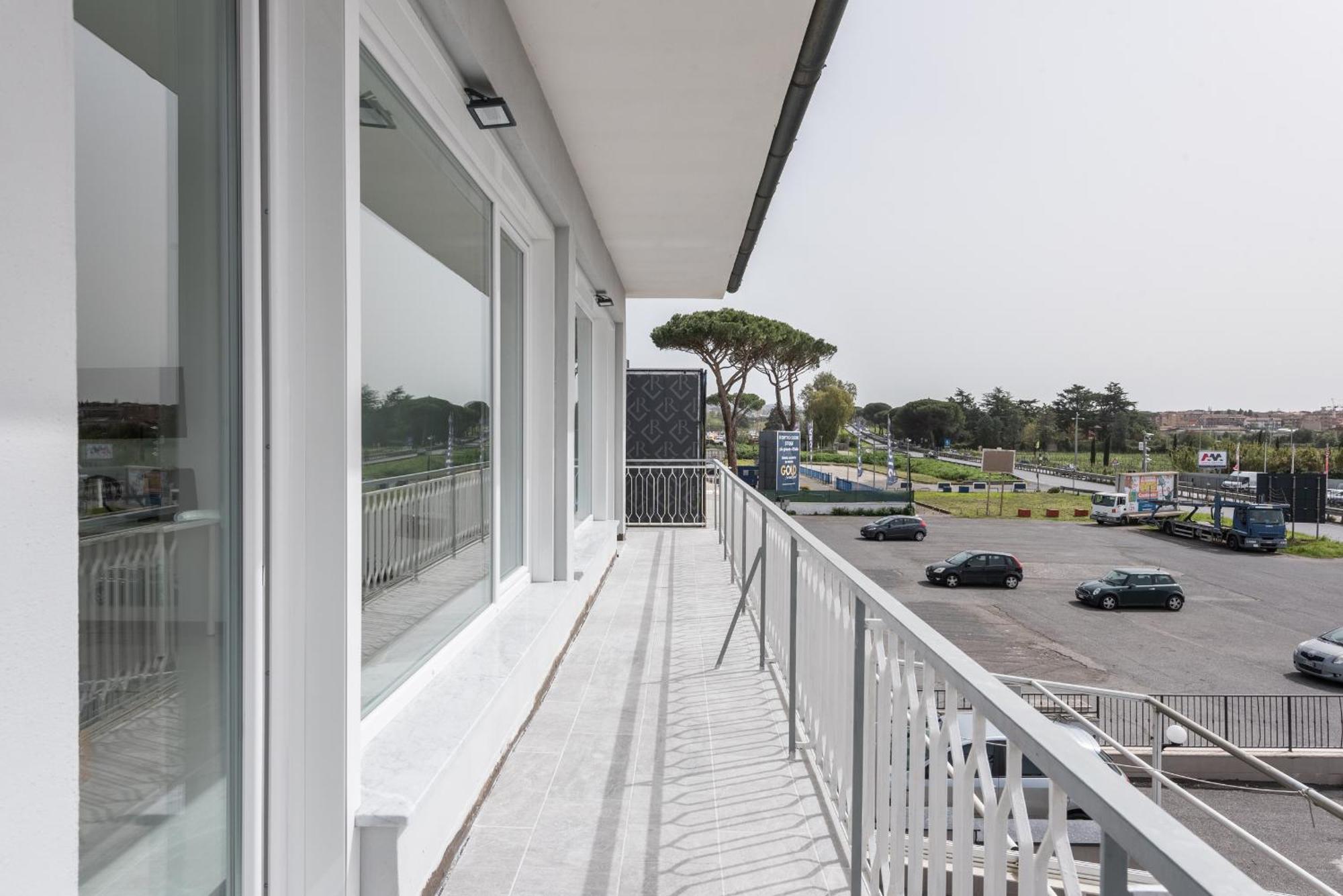 Travelershome Ciampino Airport Guesthouse 600M To Airport Εξωτερικό φωτογραφία