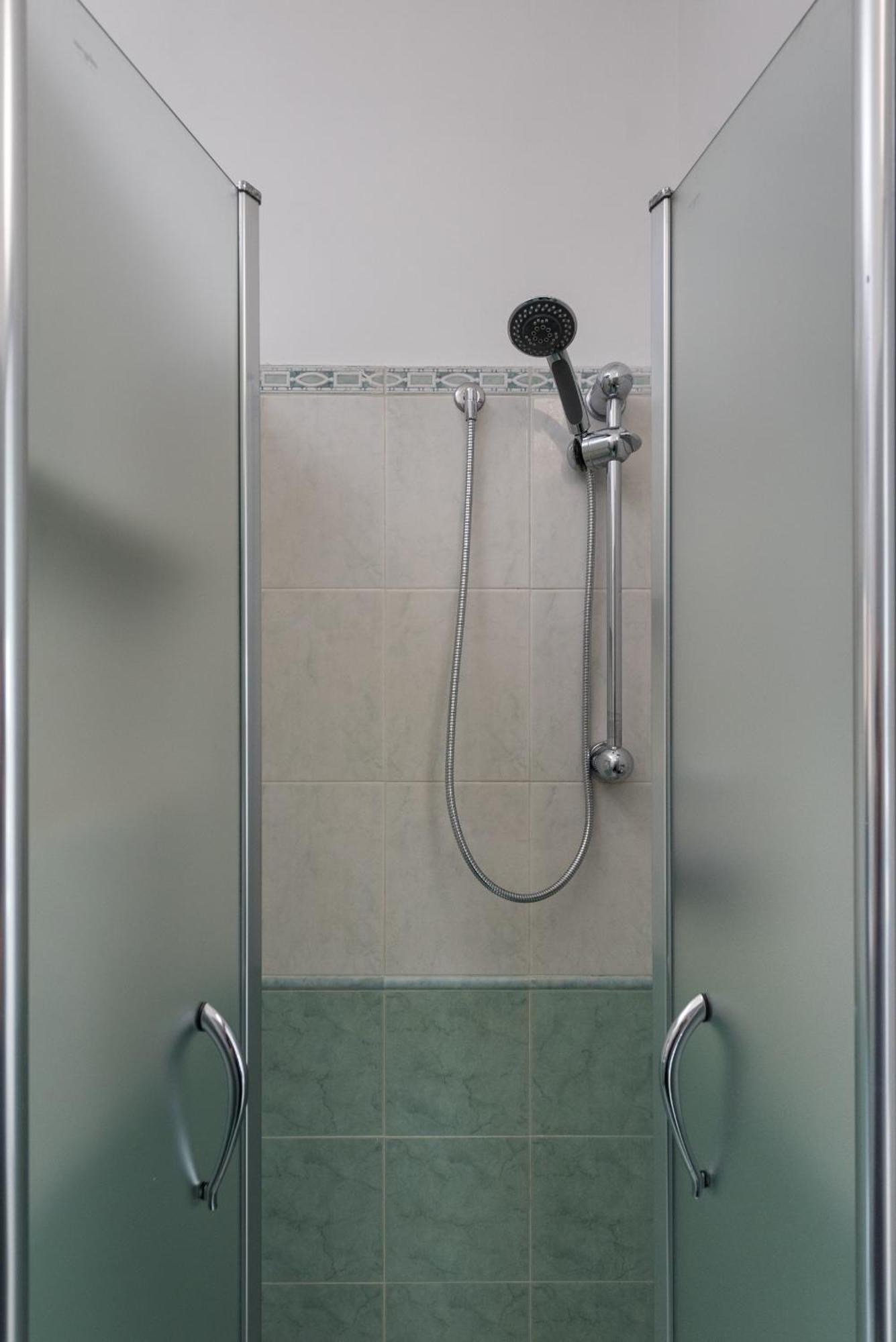 Travelershome Ciampino Airport Guesthouse 600M To Airport Εξωτερικό φωτογραφία