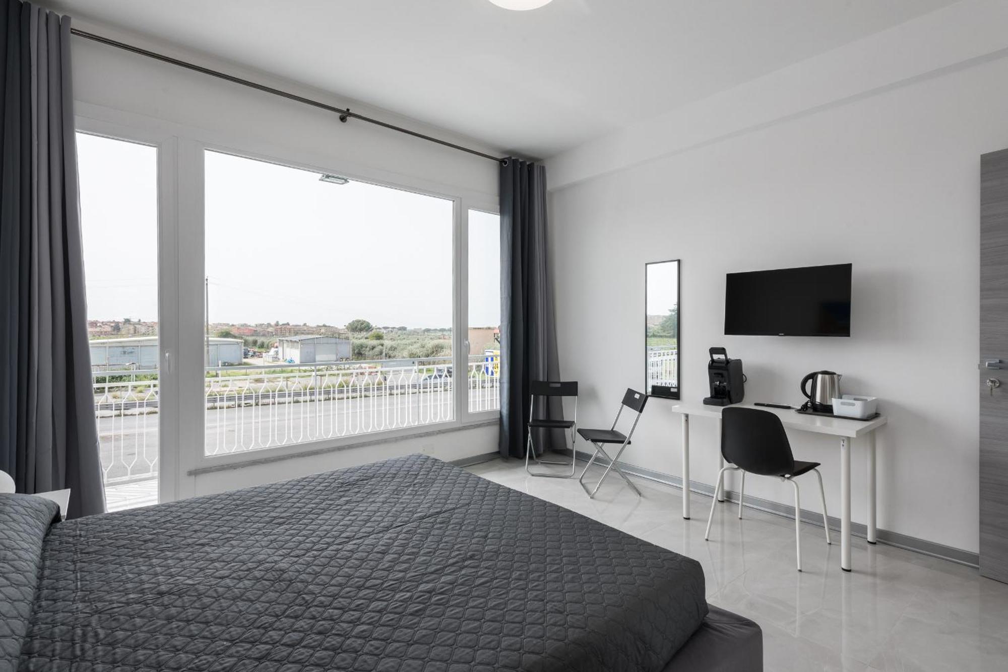 Travelershome Ciampino Airport Guesthouse 600M To Airport Εξωτερικό φωτογραφία