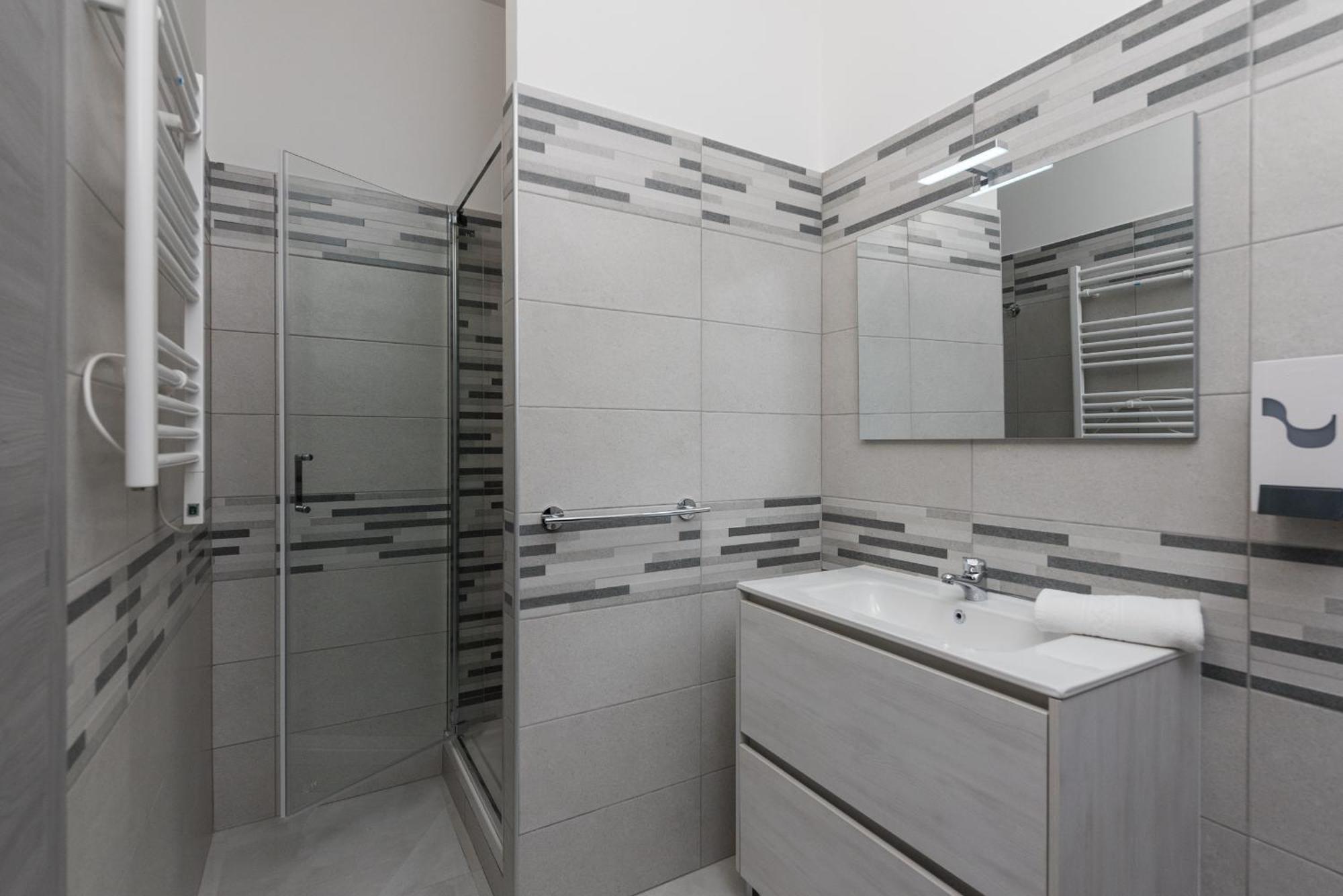 Travelershome Ciampino Airport Guesthouse 600M To Airport Εξωτερικό φωτογραφία