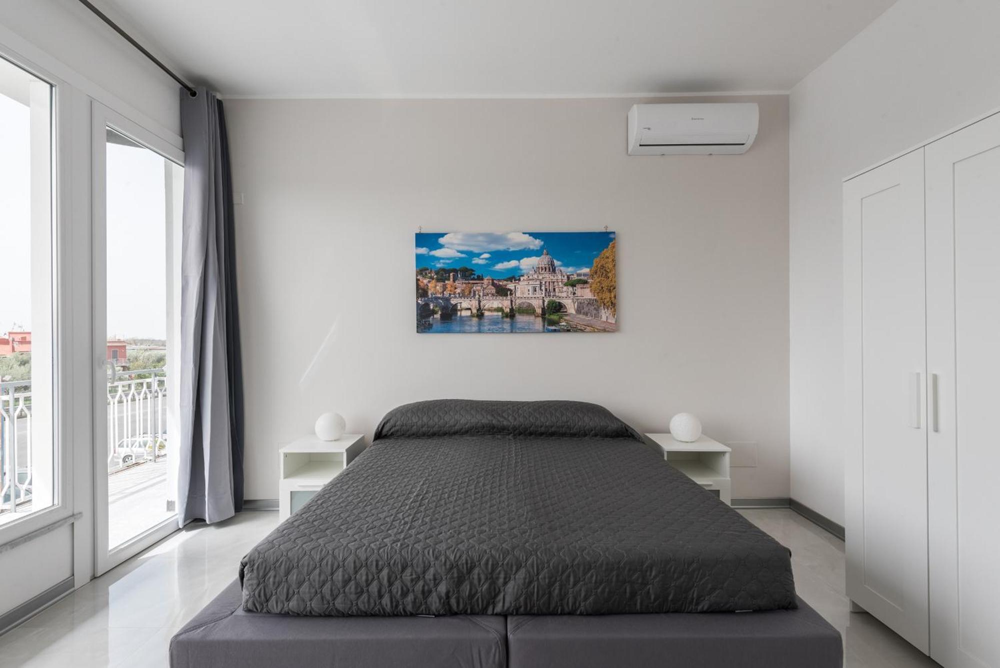 Travelershome Ciampino Airport Guesthouse 600M To Airport Εξωτερικό φωτογραφία